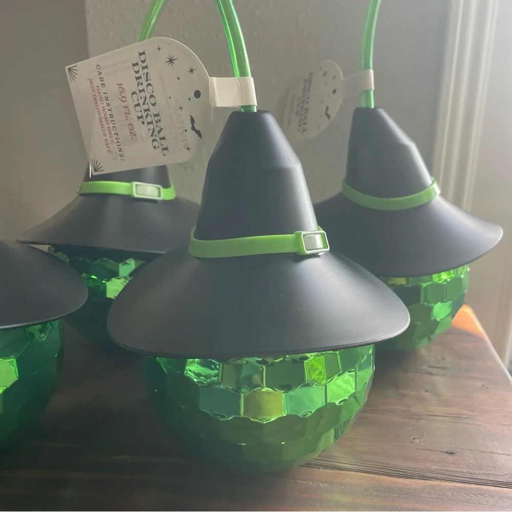 NEW Vivitar Witch Hat Cups - Green and Black Set of 4